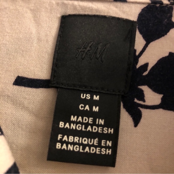 H & M botanical button down. SZ - M - Picture 10 of 10